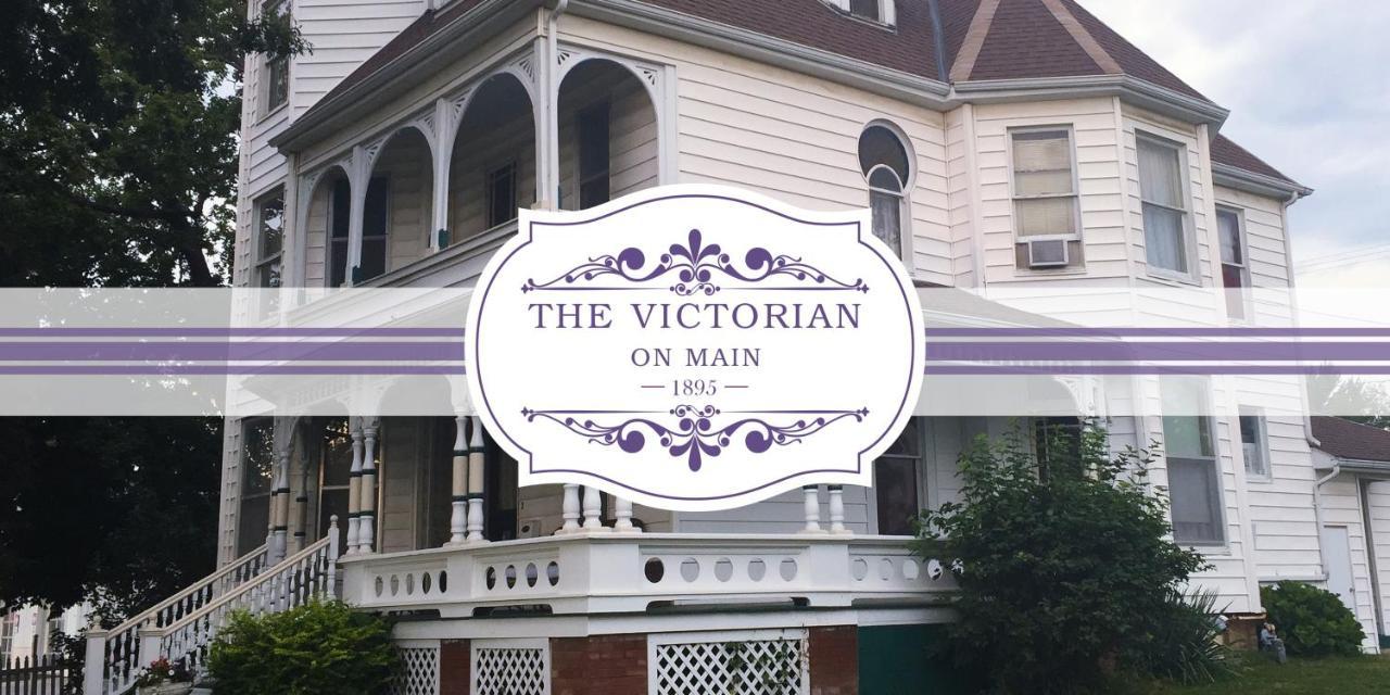 The Victorian On Main Bed & Breakfast Fairfield Exterior photo